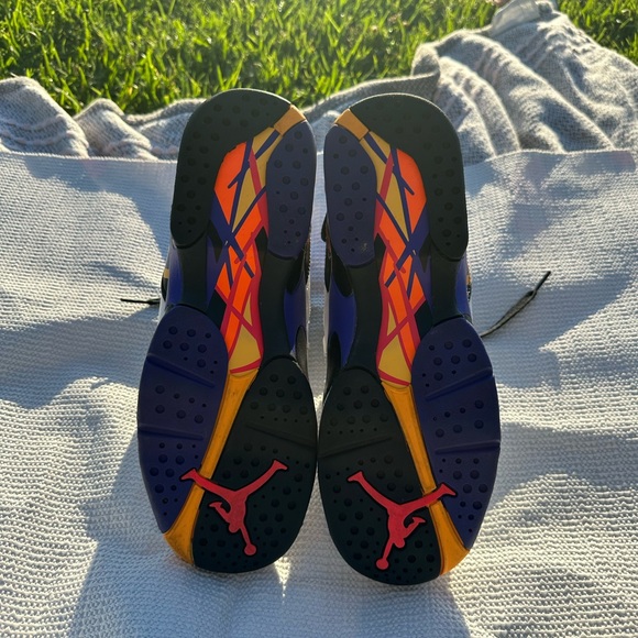 JORDAN 8 RETRO THREE PEAT (GS) - Picture 4 of 6